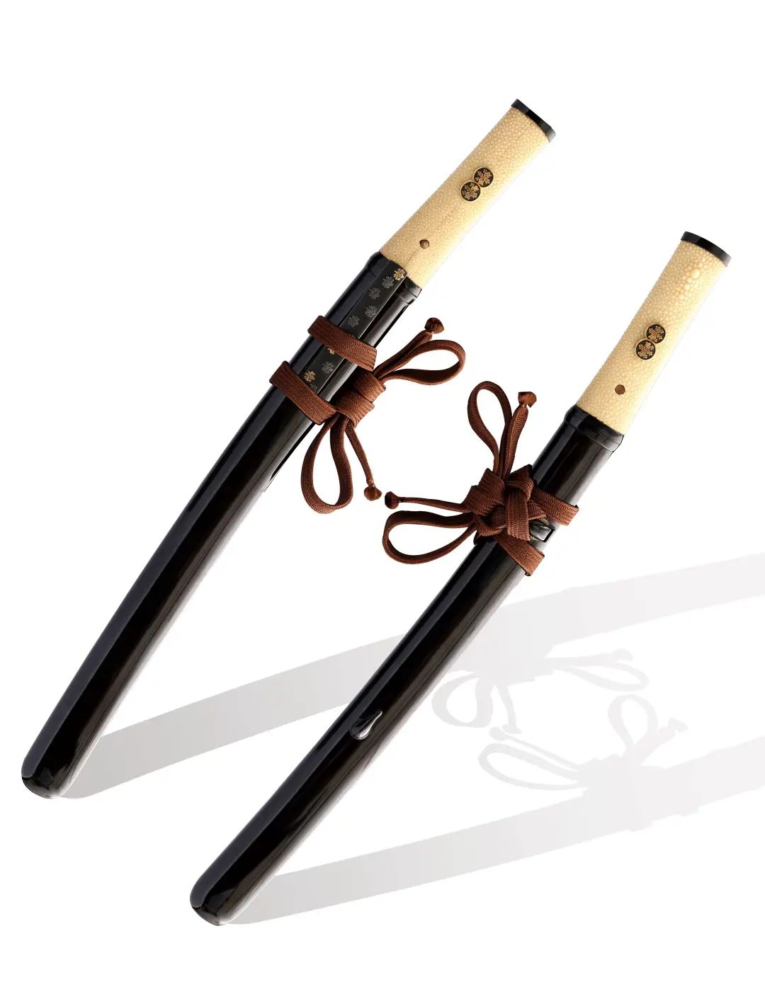 古董冷兵器收藏，就看*刀名**汇！近百件海内外冷兵器已上线