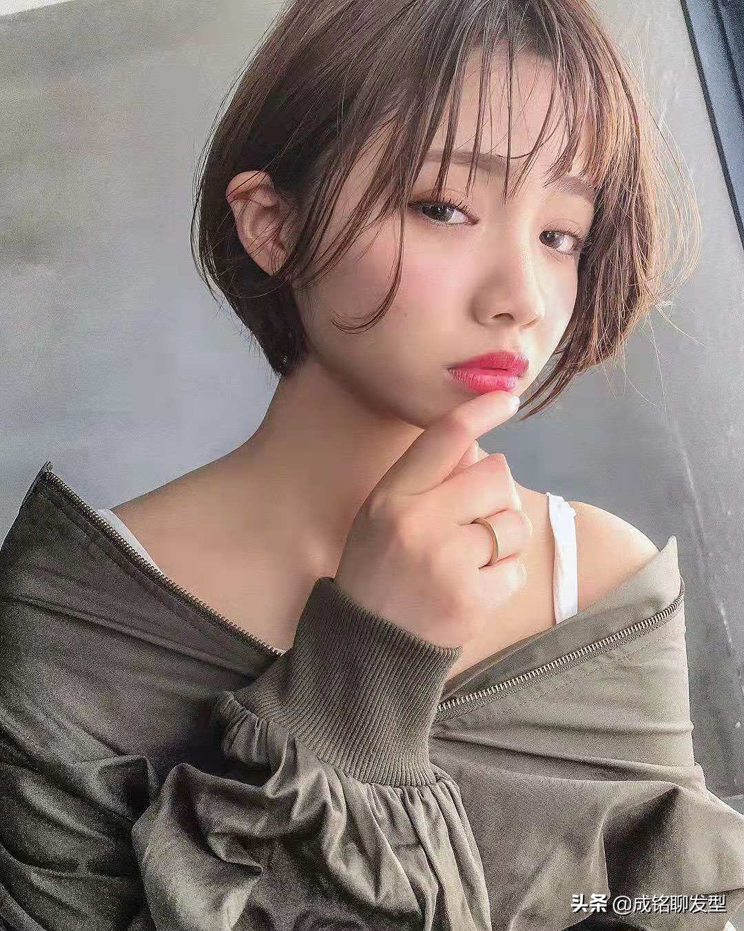 适合圆脸型女生的12款发型,适合圆脸女生的发型简单编发高雅