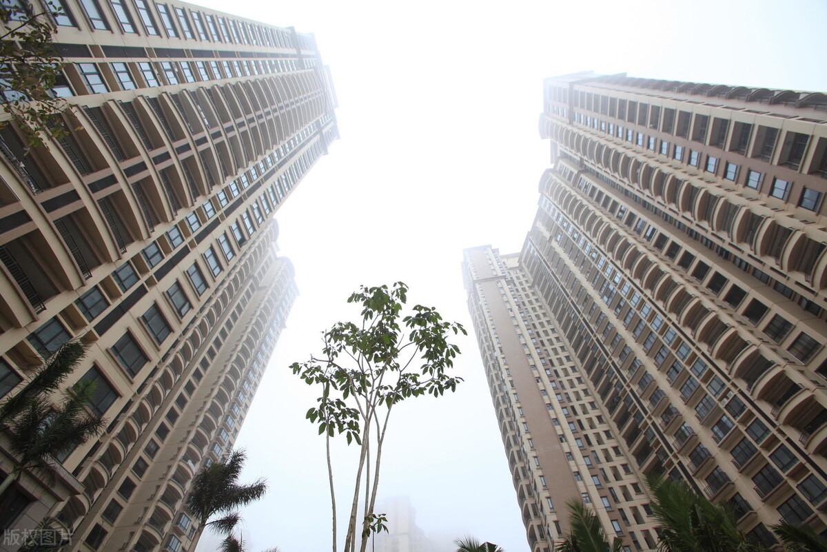 一栋楼有30层买第几层好,一栋楼不管多高