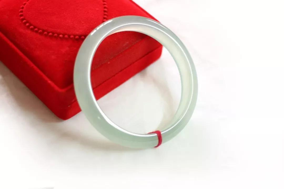 玉碎了怎么办修好,玉碎了要怎么处理比较好