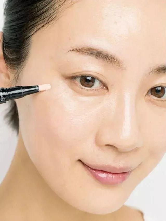 下眼睑眼妆教程简单,下眼睑妆容