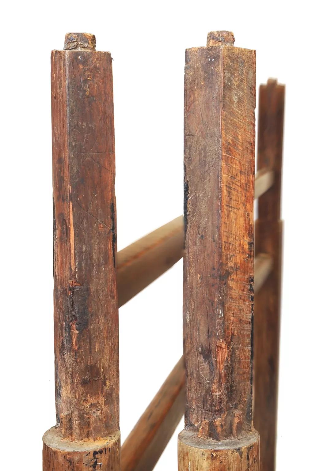 家具中的变形金刚