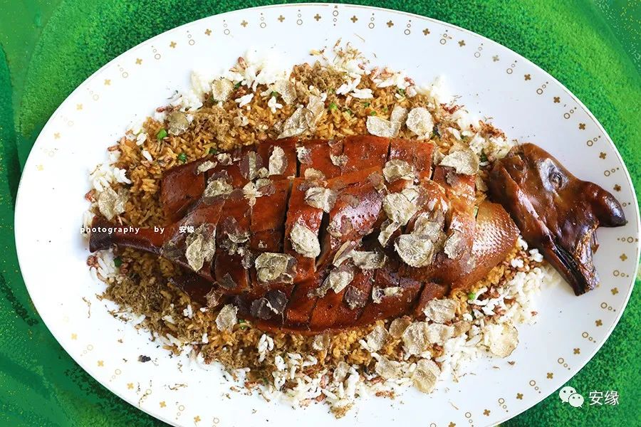 住进澳门的拉斯维加斯，打开“魔法盒”里活色生香的夜生活