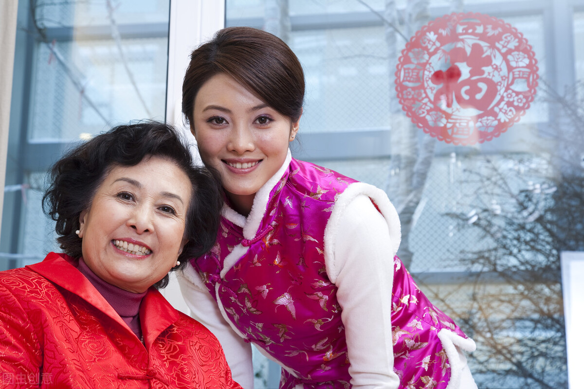 女子给婆婆喂母乳：弘扬孝道要符合时代特征，不然婆与媳会很尴尬