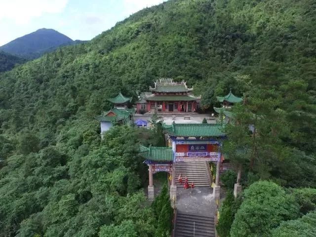 南国仙境姑婆山,姑婆山从南国仙山到山顶要多久