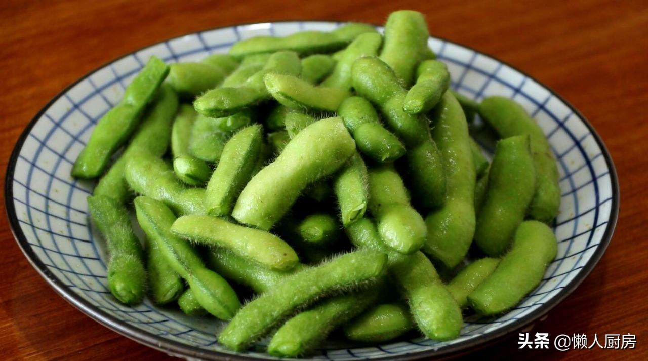 煮带壳的毛豆怎么不会发黄,怎样才能煮出翠绿的毛豆