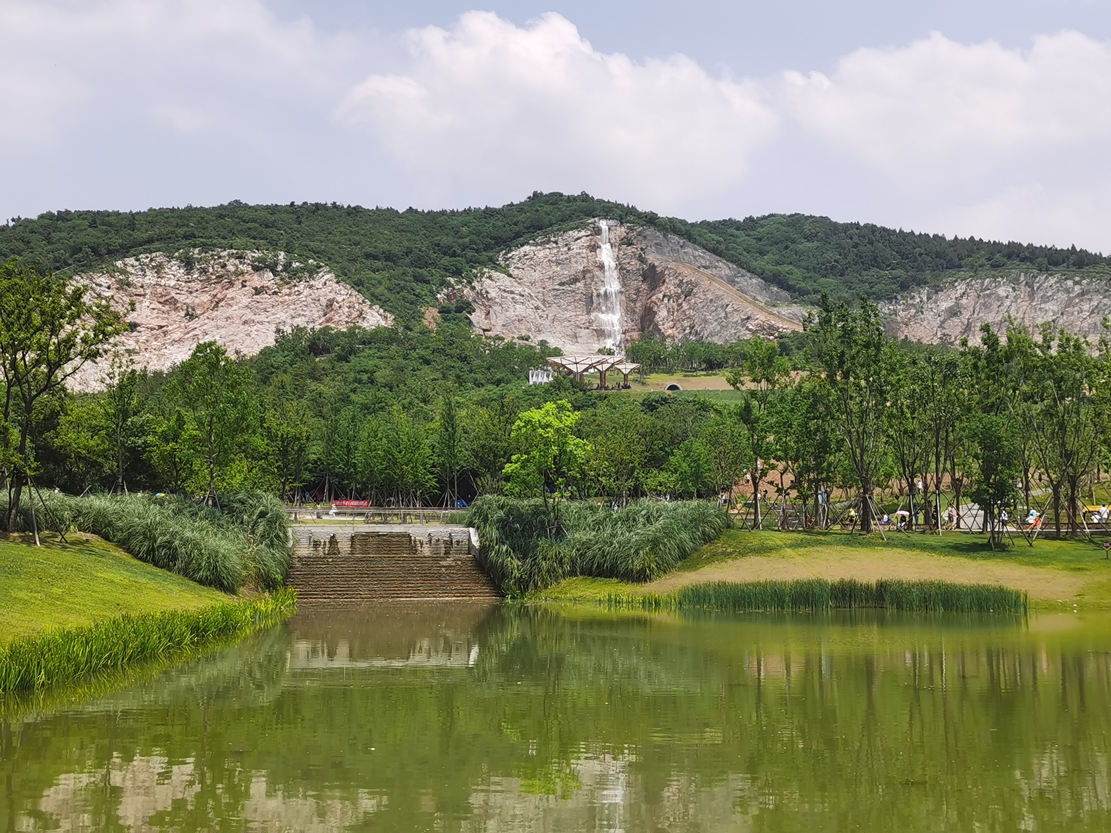 化腐朽为神奇的创作,化腐朽为神奇玉雕作品