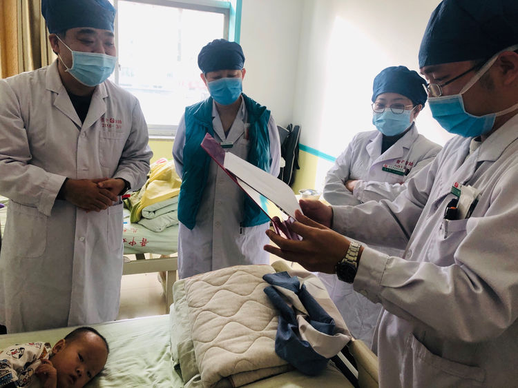 驰援淮南疫情逆行者视频,逆行者白衣天使支援视频