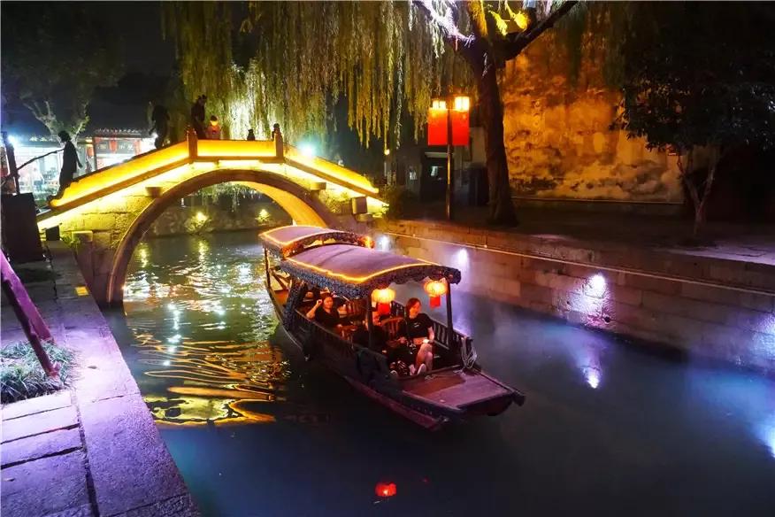 跟水晶晶女孩看水晶晶南浔，原来南浔古镇是非常宜居养老的好地方