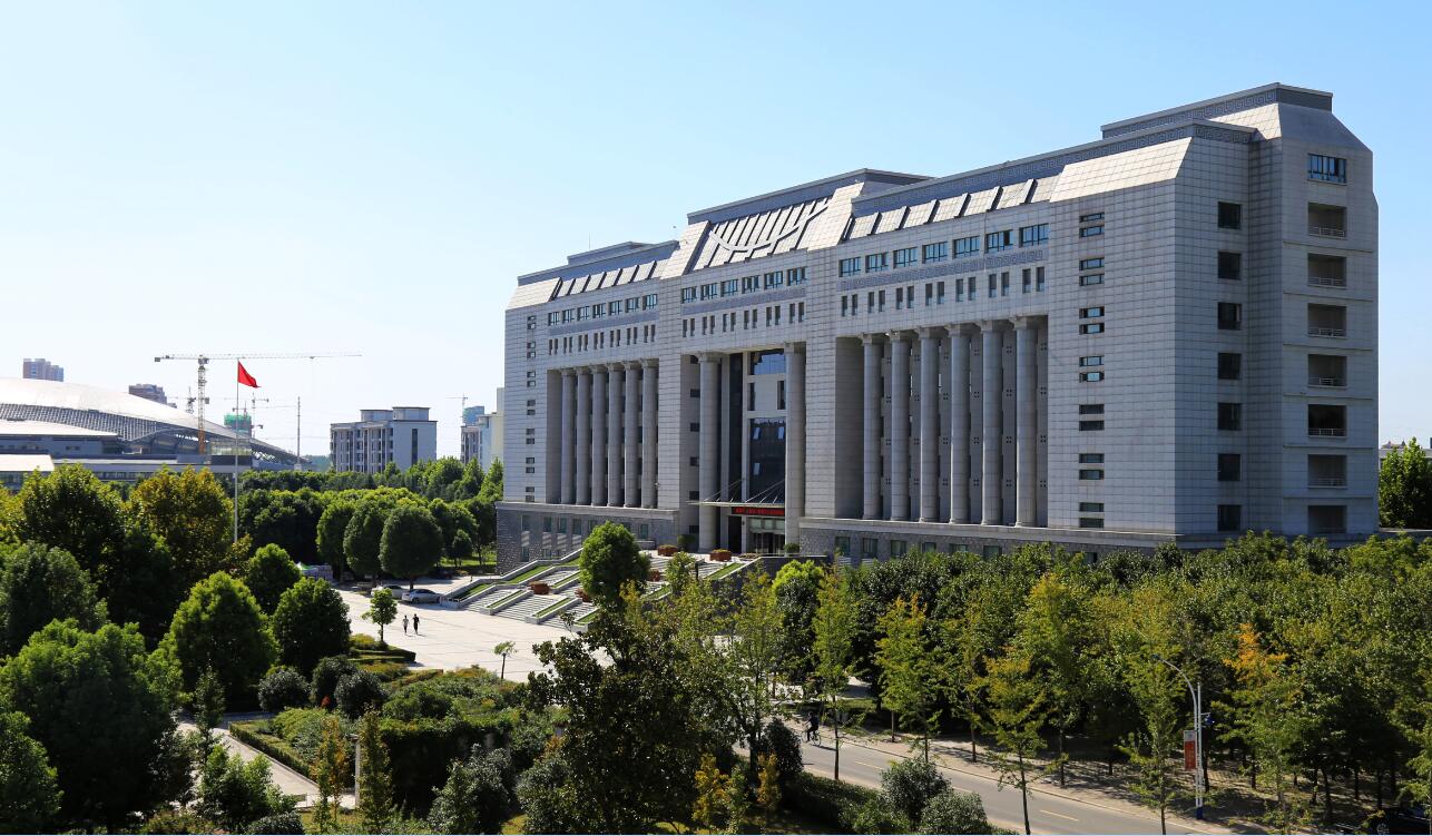 河南黄淮学院河南排名,河南师范大学和黄淮学院哪个好