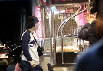 阿信恋情疑被曝,阿信谈过几个女友