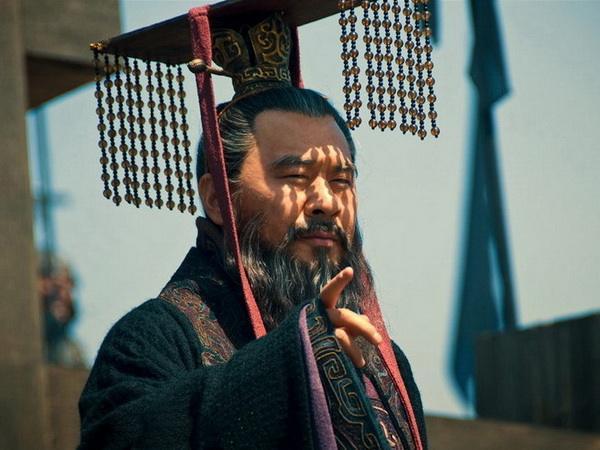 曹操割须弃袍谁救了他,曹操割须弃袍真实历史
