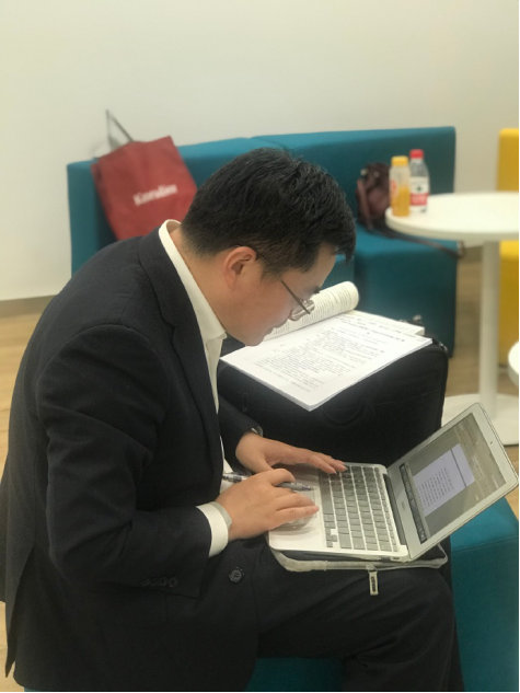 敬业雄，国际雄，呆萌可爱多面雄~刑诉杨雄，你值得拥有