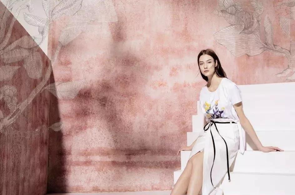 鑺辫嫢浜戦湠婕繃鍒濆鍏嶈垂闃呰,鑺辫嫢浜戦湠姝屾洸澶у叏