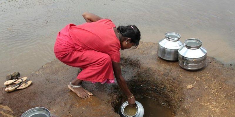 很多女生买不起卫生巾吗,买不起卫生巾的女孩求助网友