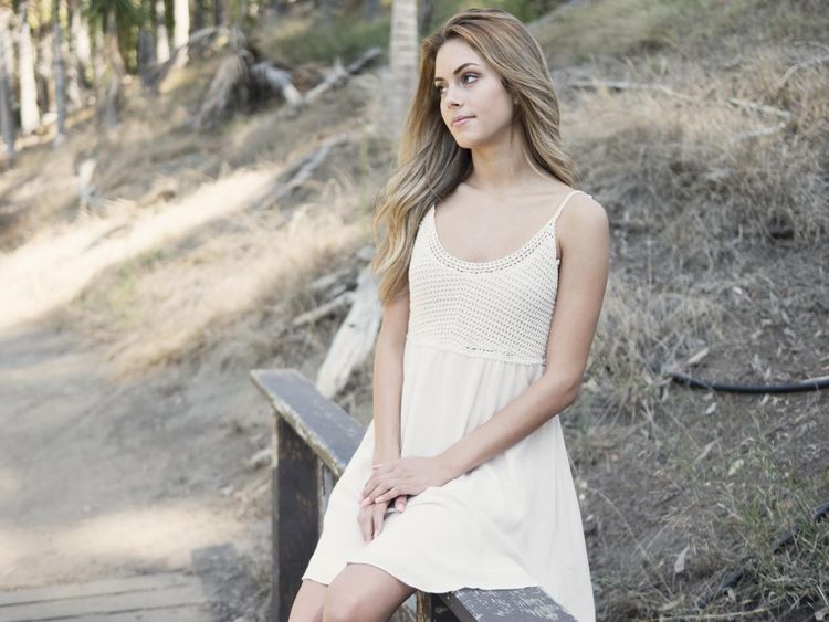 老婆让老公帮忙带孩子,让丈母娘帮忙带孩子合适吗