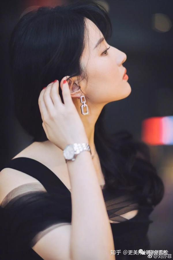 好看的侧脸要符合哪些条件,好看的侧脸的标准