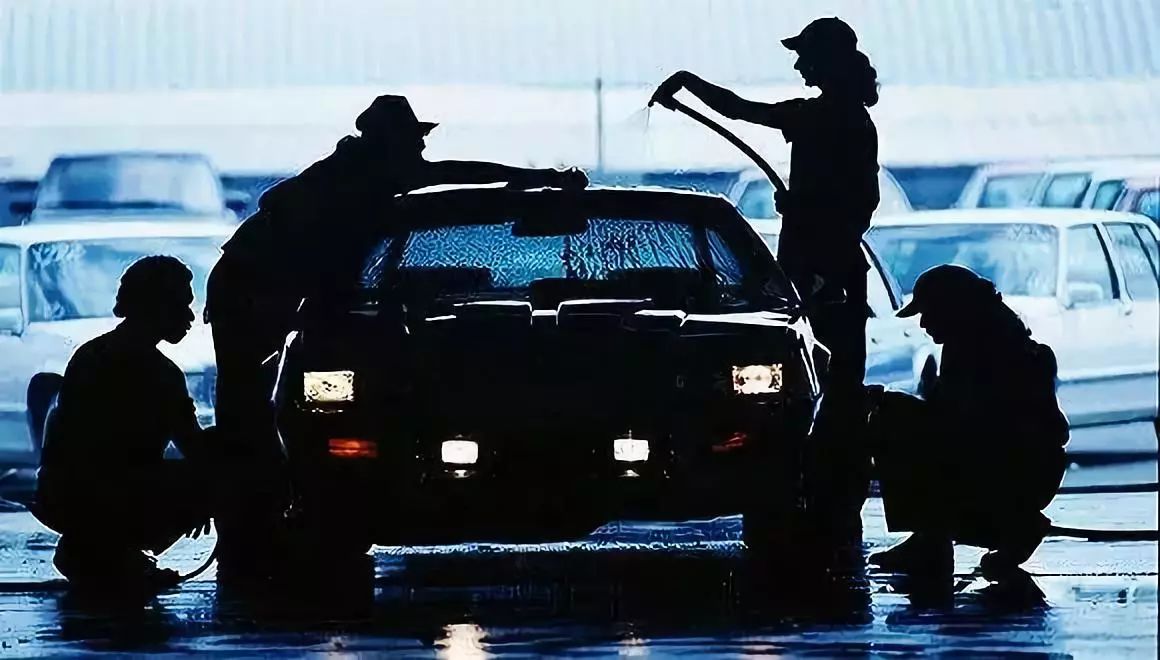 洗车店正确的洗车方法,洗车店免擦洗车步骤流程