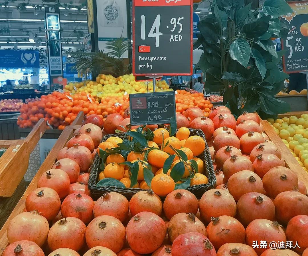 迪拜的物价多少钱一平方,迪拜顶级商场购物实拍