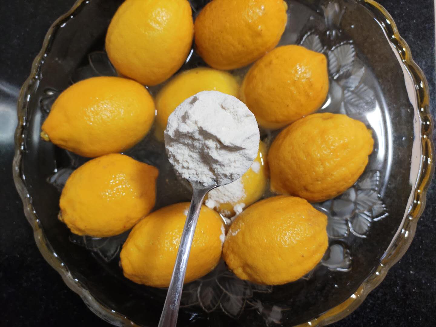 原来保存柠檬这么简单，再也不怕买多了放坏浪费了