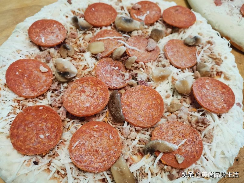 速冻披萨用什么加热,速冻披萨怎么快速解冻