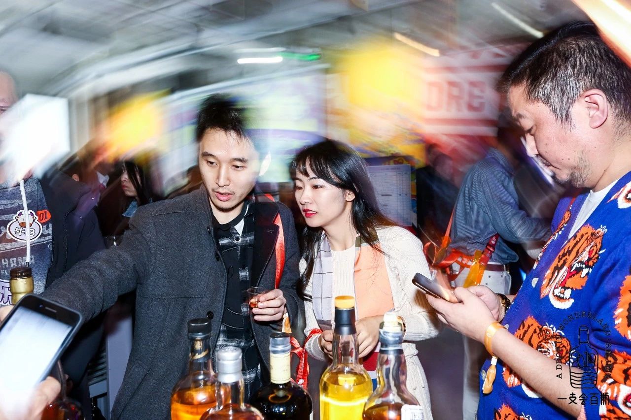 omg加工视频大全,omg夺冠高燃酒吧介绍