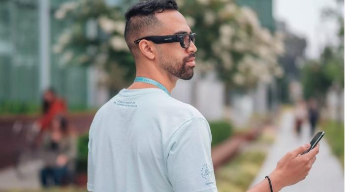 雷朋眼镜facebook联名,facebook雷朋智能眼镜