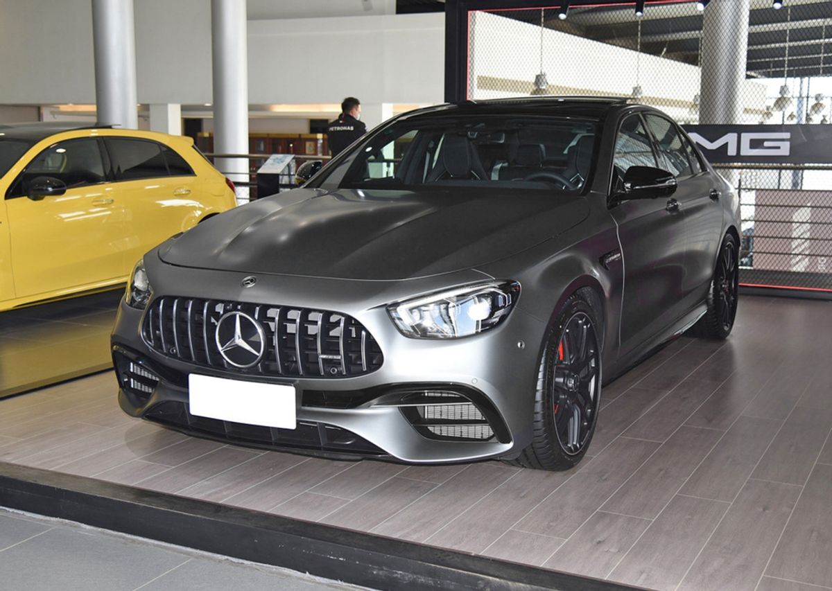 奔驰amge63s钢炮10万,amge63s尾部