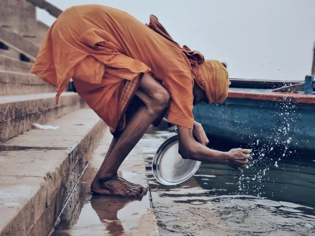 手机拍照不如之前清晰,手机拍照不如实物好看