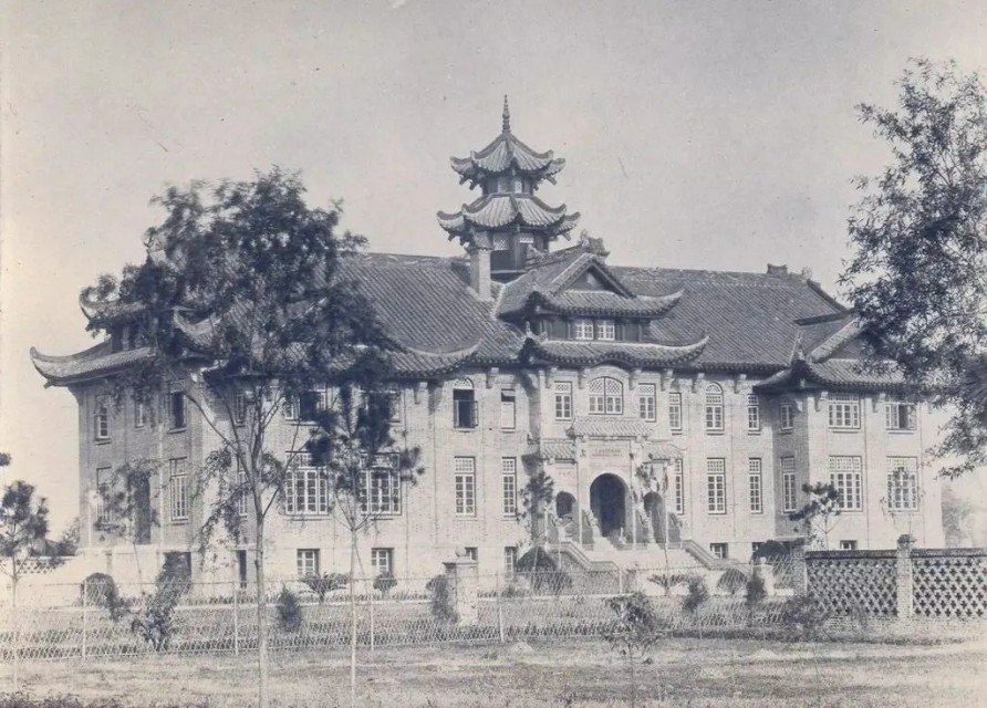 谁给中国做了贡献,中国最早现代医院