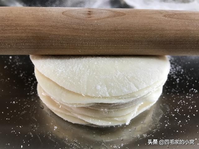 多余的饺子皮做法花样大全,剩下的饺子皮怎么处理才好吃