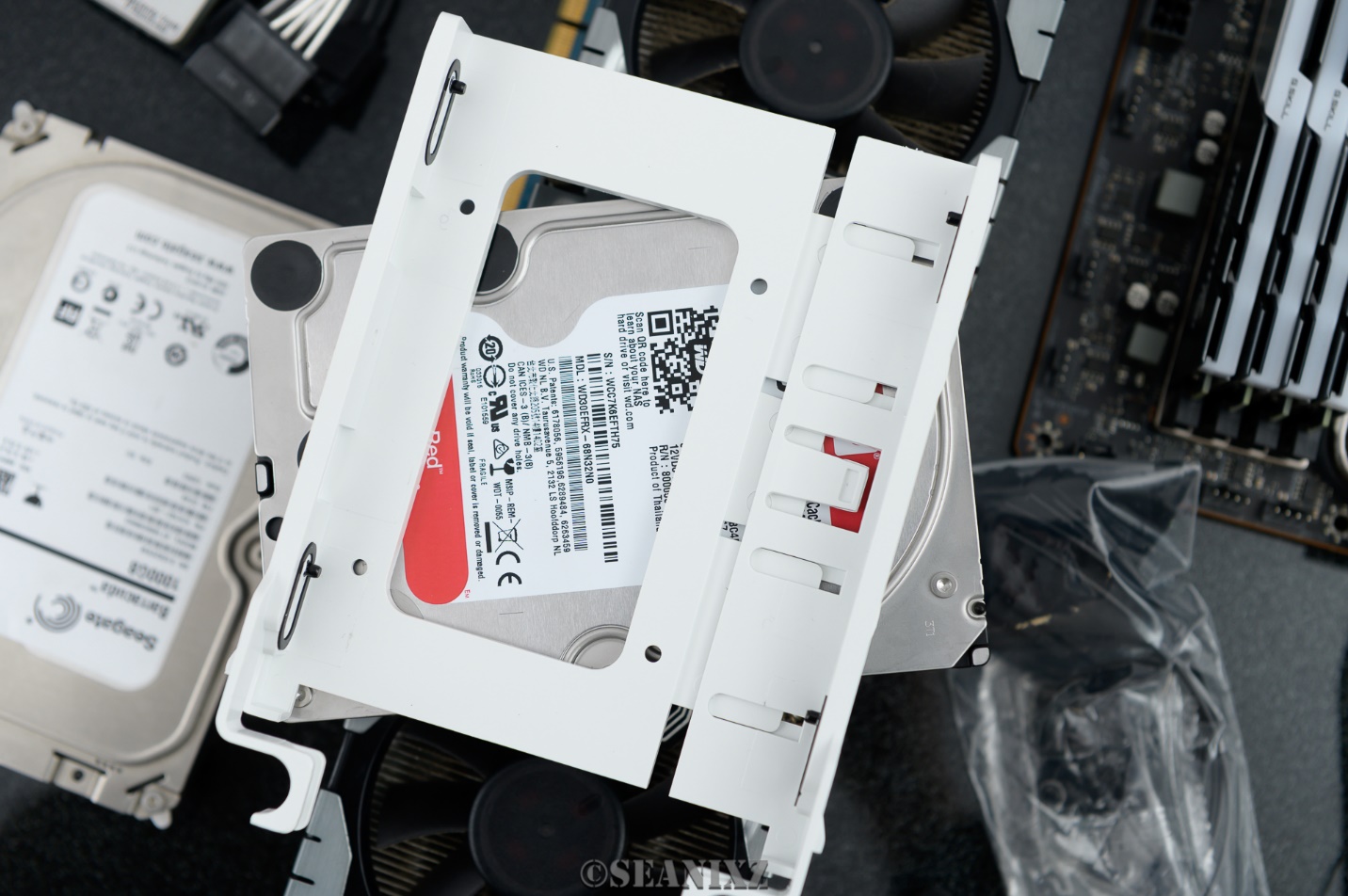 全能千元级机电套装：TT挑战者H6+GT650金牌全模组电源