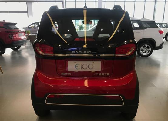 4w多就可落地，这车标配液晶仪表，颜值、配置双高，关键特“省”