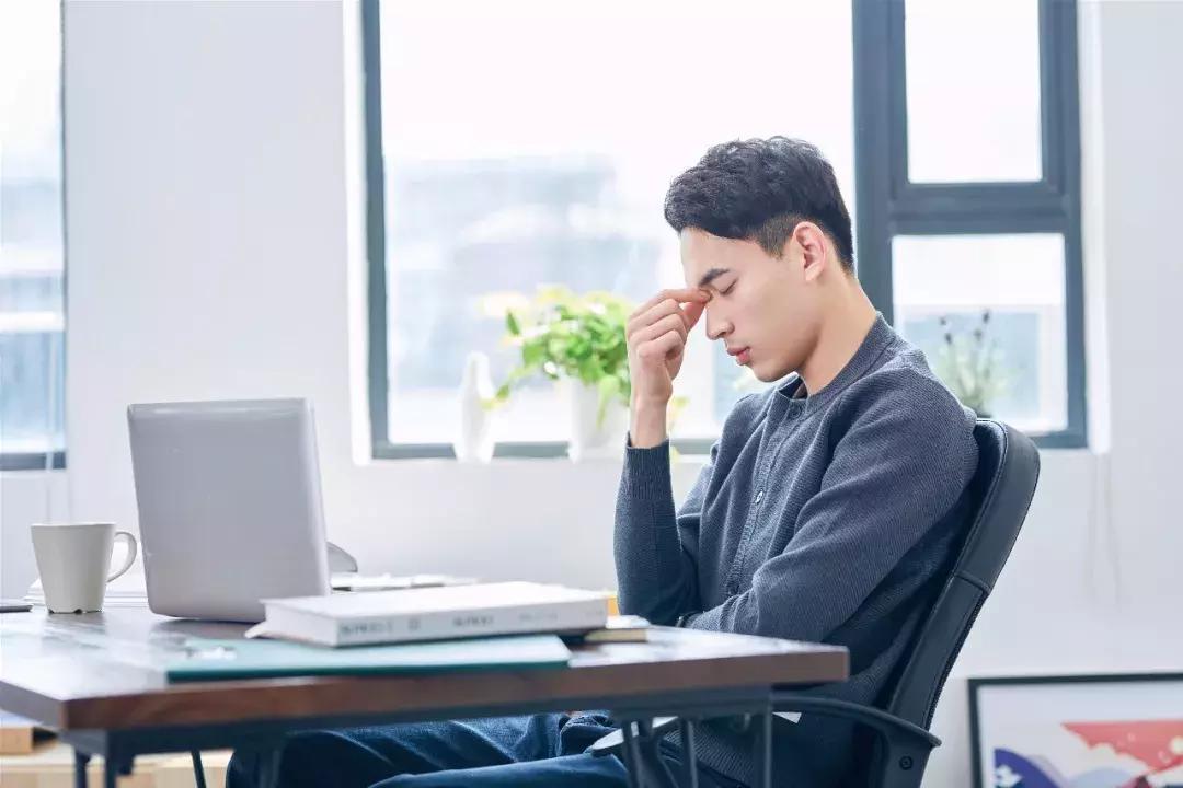 阴虚火旺失眠按摩哪个穴位,阴虚火旺失眠吃什么中成药