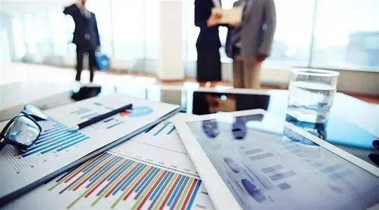 工作上被老板坑怎么说呢,职场被老板坑