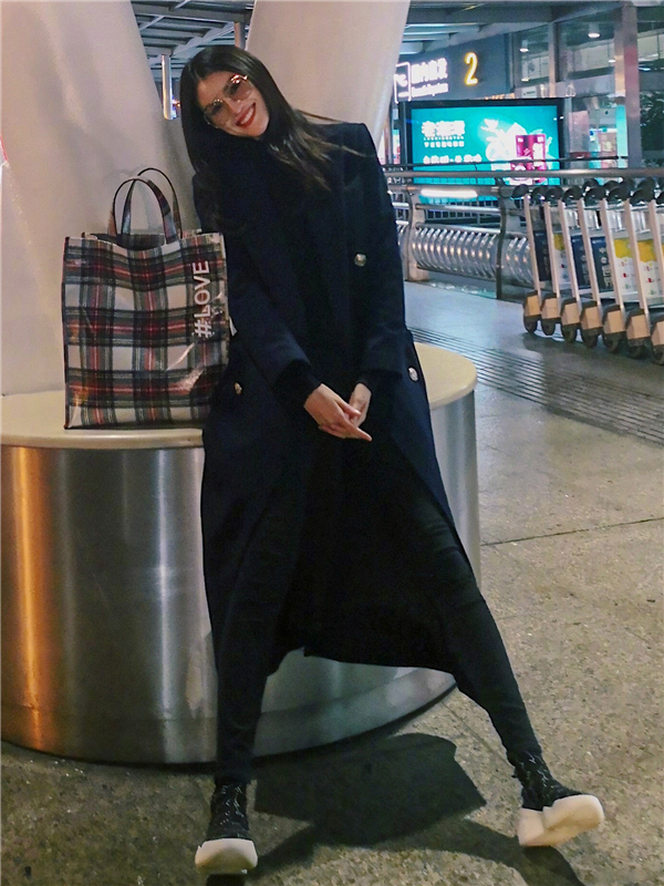 明星红毯穿衣打扮,明星红毯惊艳穿搭