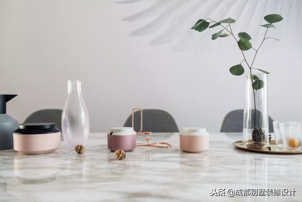 220㎡空中大平层，清新法式设计，家，就得有个精致范儿！