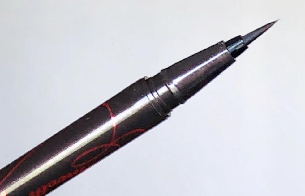 眼线画得好眼睛看上去就精神多了,眼线画得好非常显气质