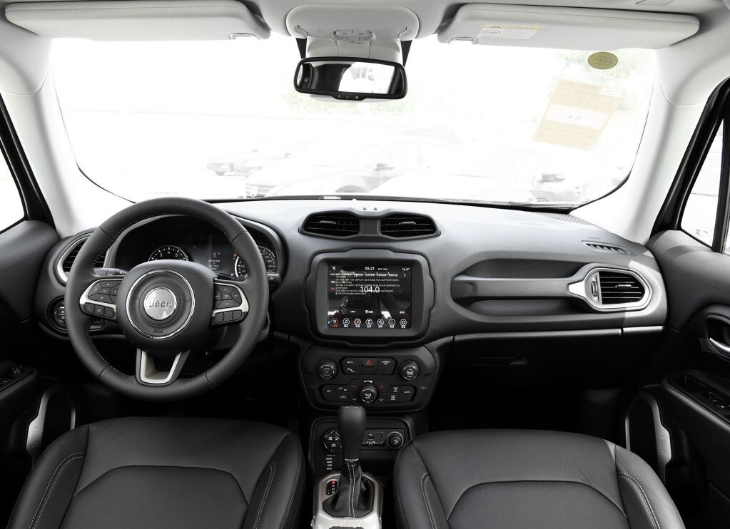 2018款jeep自由侠值不值得购买,2018jeep自由侠值不值得买