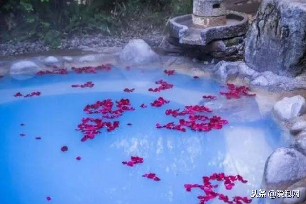 云南十大最美温泉，不但美食众多，美女也如云，带你泡遍全云南！