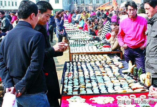 南阳市镇平县中国玉雕之乡,玉雕之乡河南南阳石佛寺