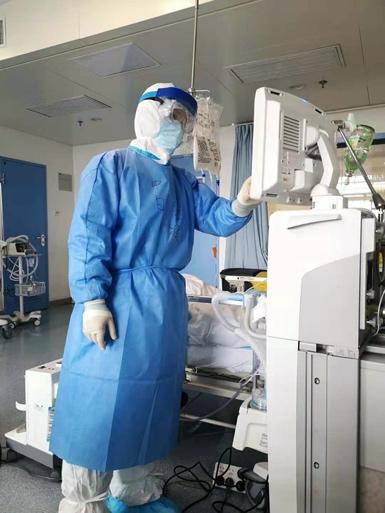 坚守初心担使命奋楫扬帆再起航,坚守初心使命勇当抗疫先锋