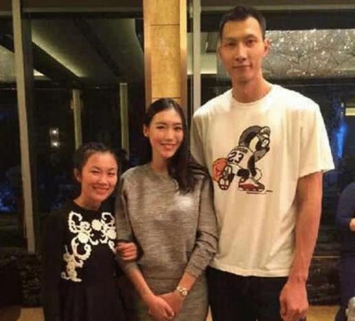 易建联与姚明夫妇,姚明妻子和易建联