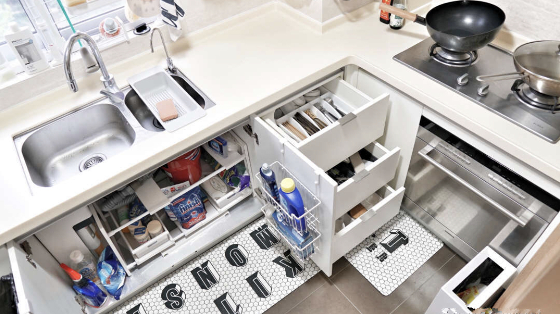 装修水槽这里还能装些什么,水槽底下怎么样才能既美观又实用