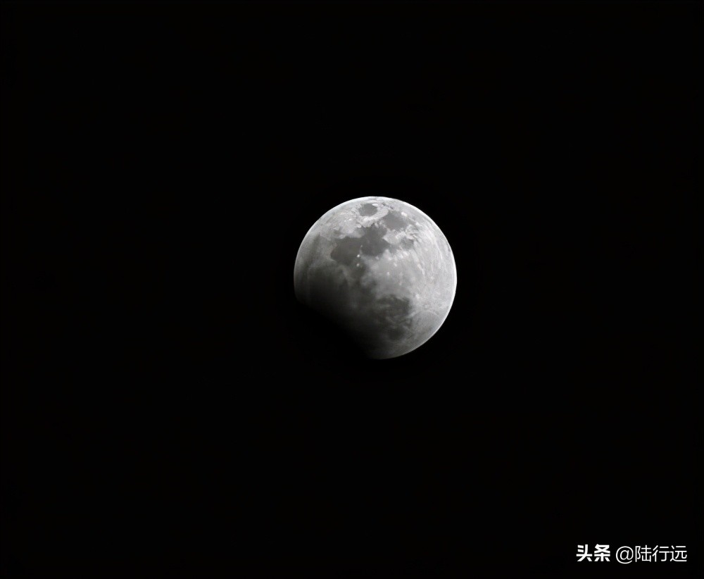2018年底，98岁的张富清拿出一张纸，惊动了中央最高领导