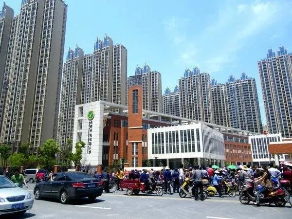 家长挤破头想进的17所民校,家长挤破头进公办园