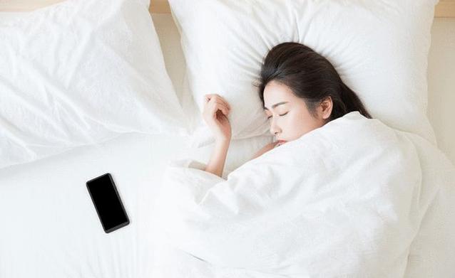 女性睡觉时，不穿内衣和*裤内**会有什么影响？可以了解下