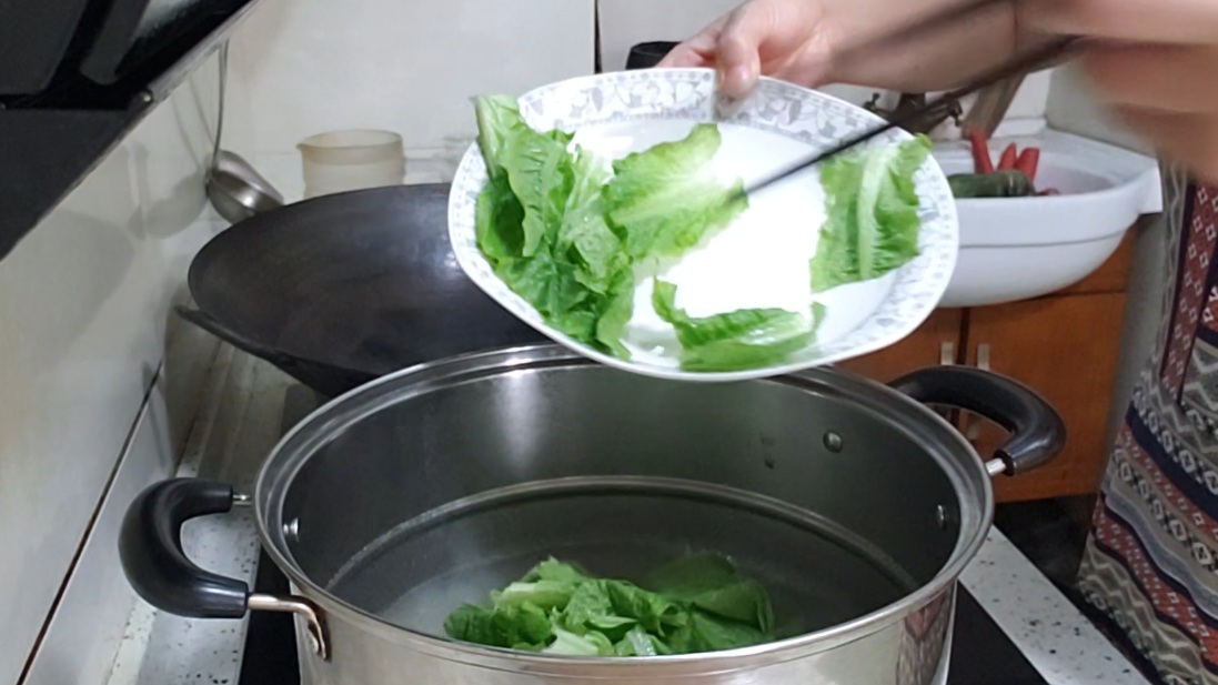 瘦肉别再炒着吃，换种新做法，凉拌肉片爽口嫩滑，吃起来太过瘾了