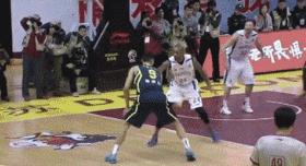 易建联（16年），顶天立地