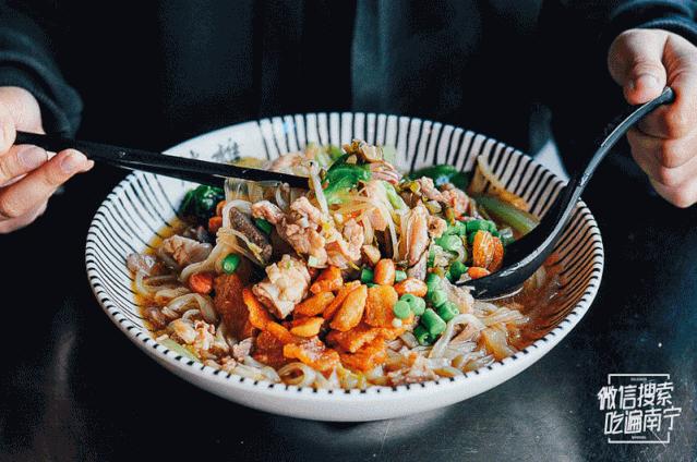 吃完这23家粉，你就是半个“河池人”